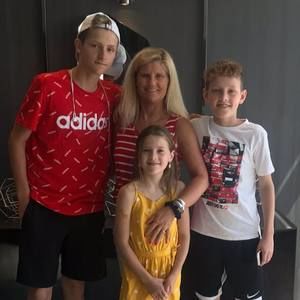 Meet your Posher, Karla